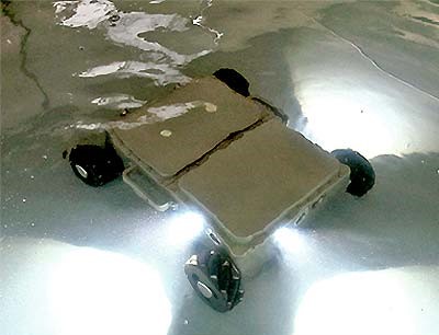 Surveyor robot under water